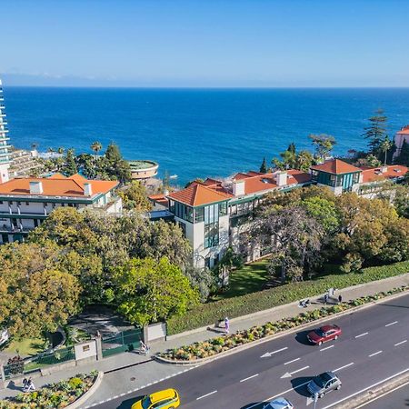 Luxury Oceanfront At Reid'S Gardens Apartment Funchal  Bagian luar foto