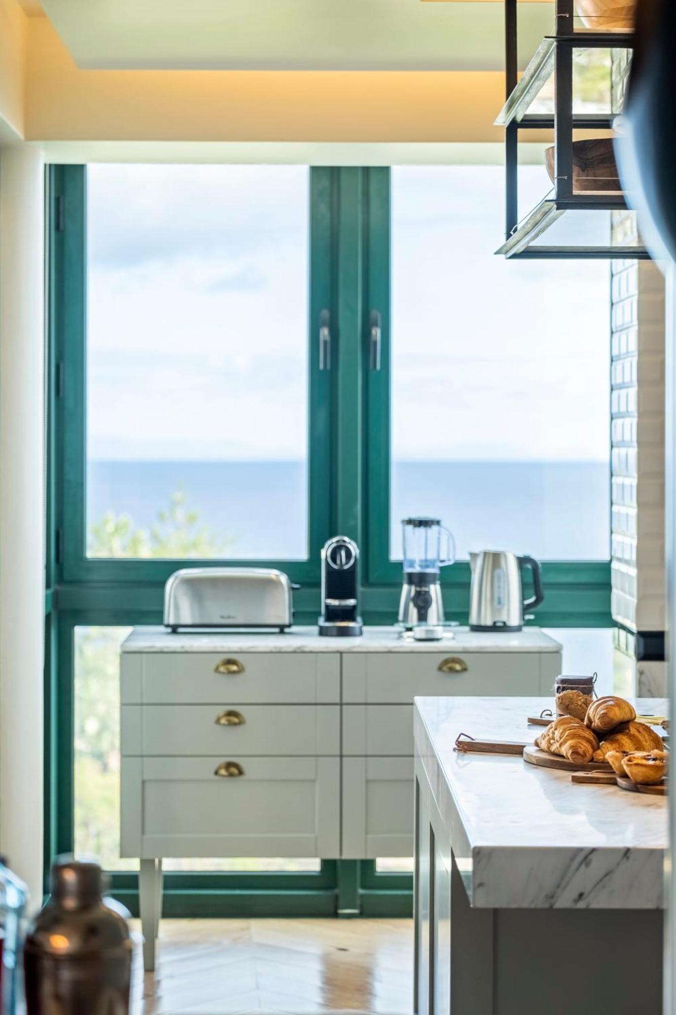 Luxury Oceanfront At Reid'S Gardens Apartment Funchal  Bagian luar foto